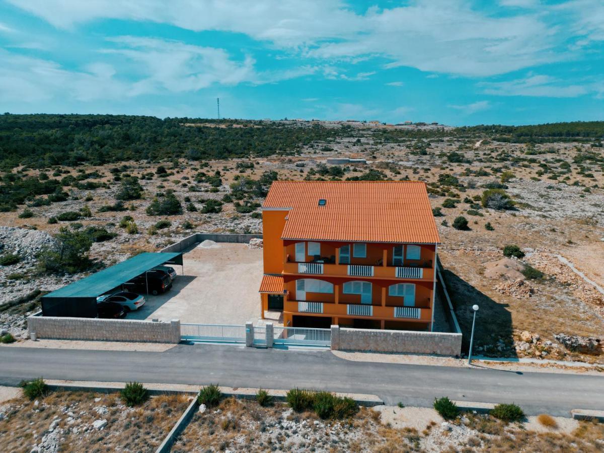 Kameni Put Apartman *